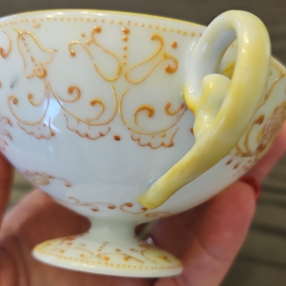 Vintage Teacup and Saucer Set - Cream And Gold - Handpainted - Picture 8 of 14